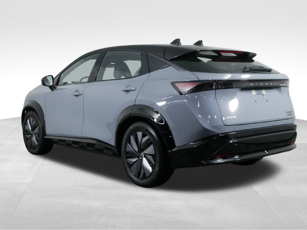 Used 2024 Nissan Ariya AWD image 8
