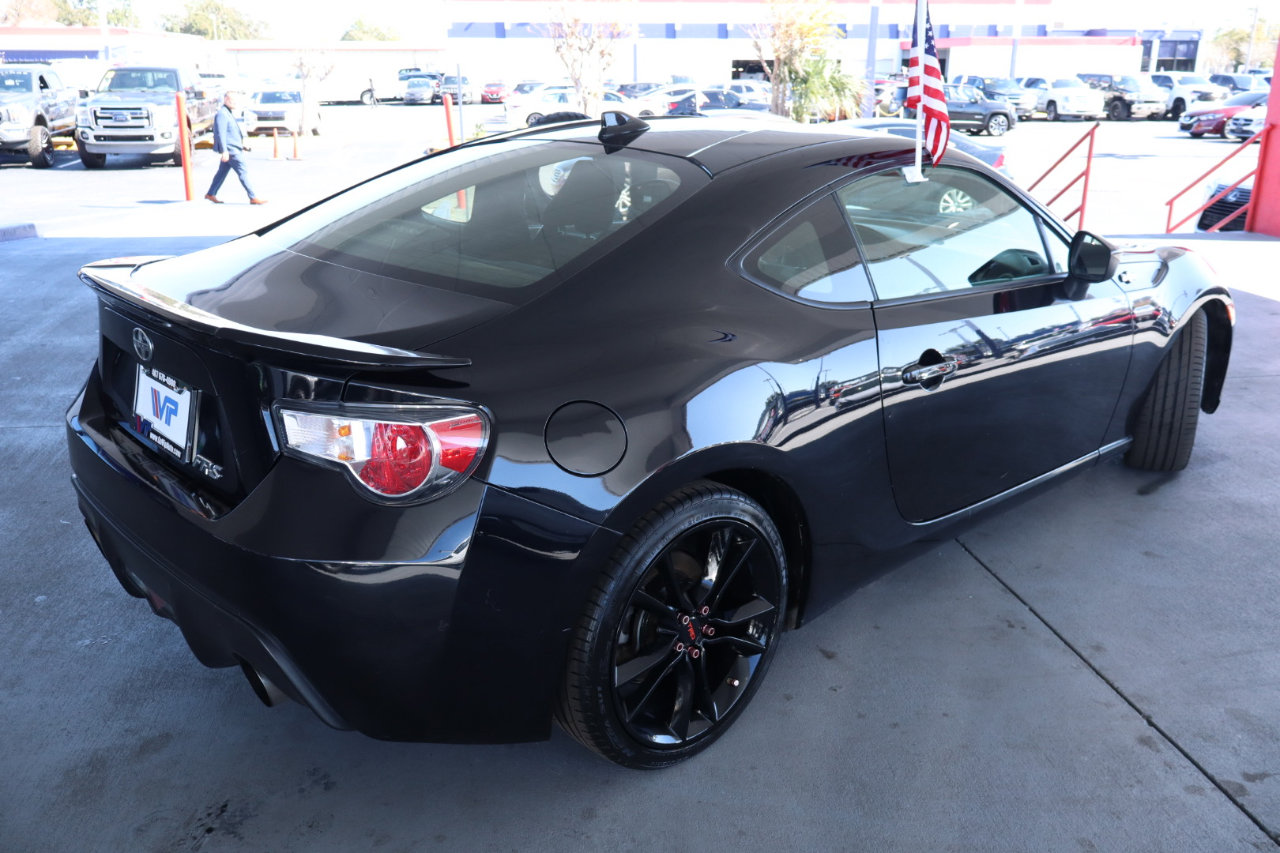 Used 2016 Scion FR-S image 5