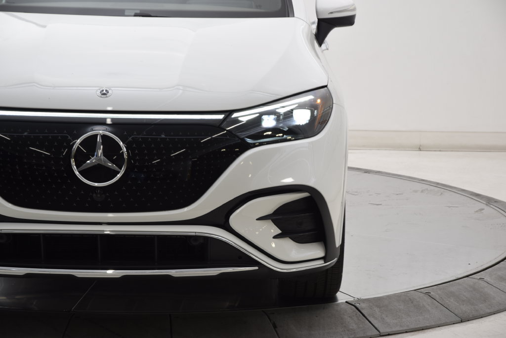 New 2027 Mercedes-Benz EQE 320 4MATIC SUV image 10