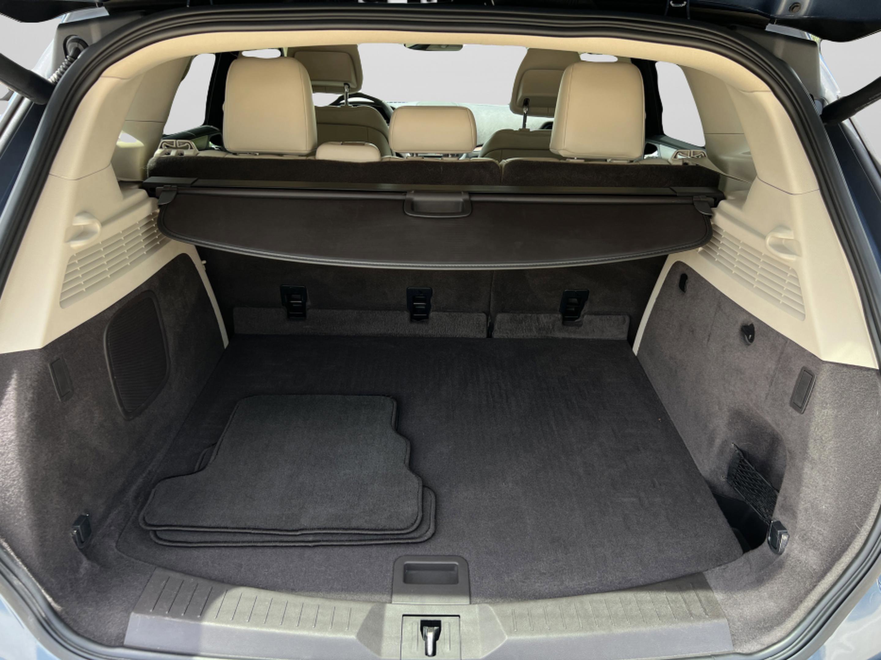 Used 2018 Lincoln MKC Select w/ Select Plus Package FWD image 25