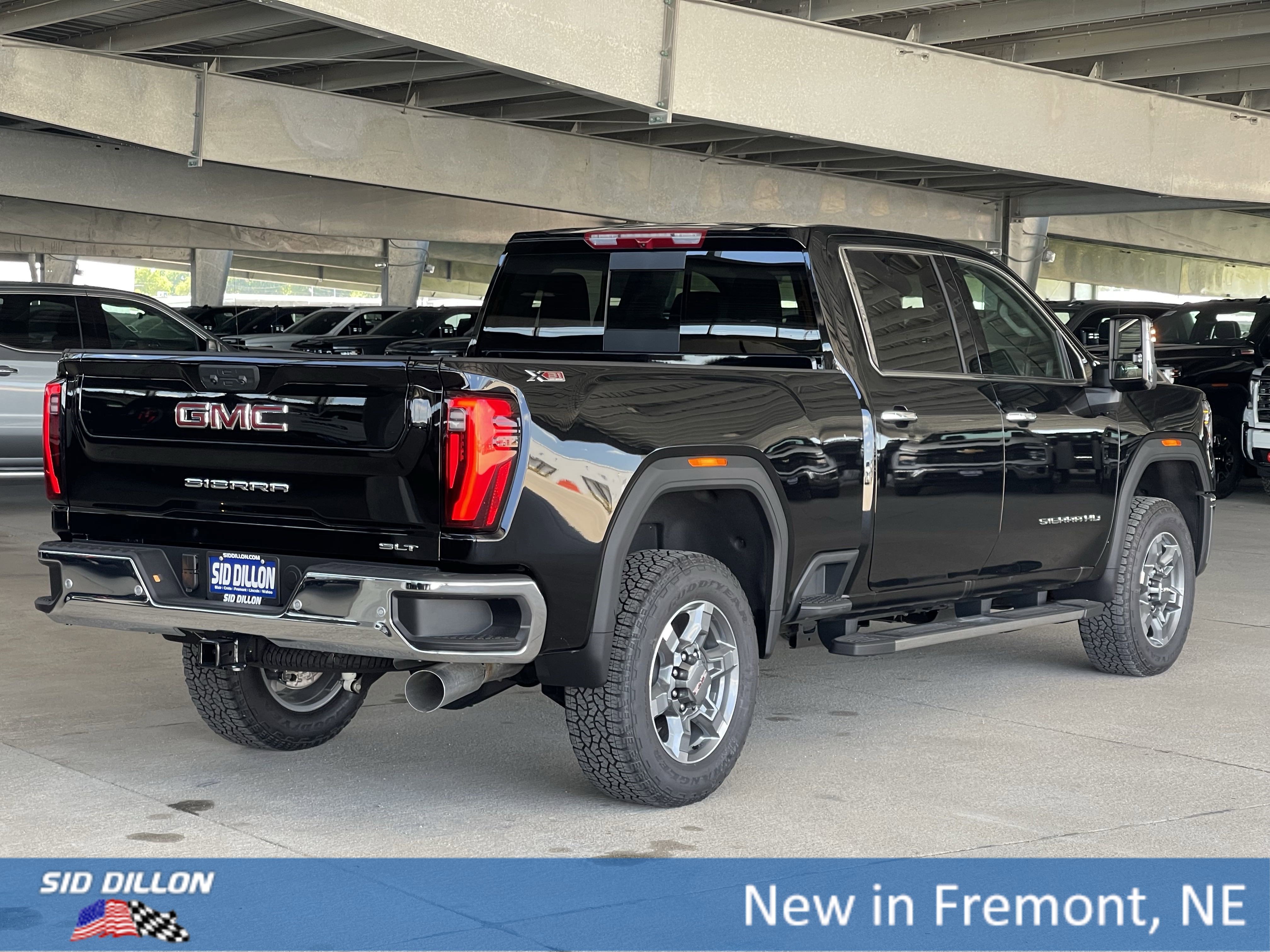 New 2025 GMC Sierra 2500 SLT w/ SLT Premium Package image 15