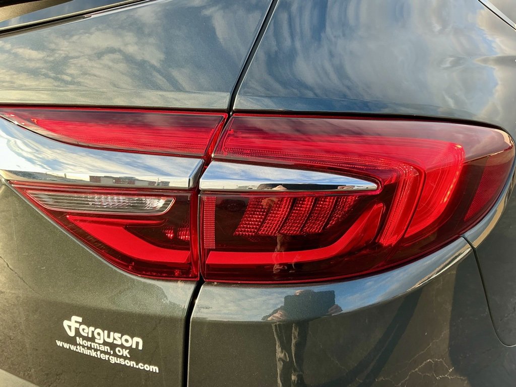 Used 2021 Buick Enclave Essence w/ Sound and Sites Package image 16