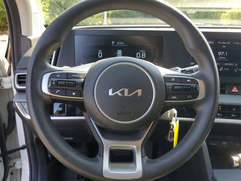 Used 2023 Kia Sportage LX image 14