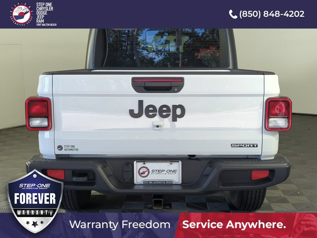 Used 2021 Jeep Gladiator Sport w/ Trailer Tow Package AWD/4WD image 5