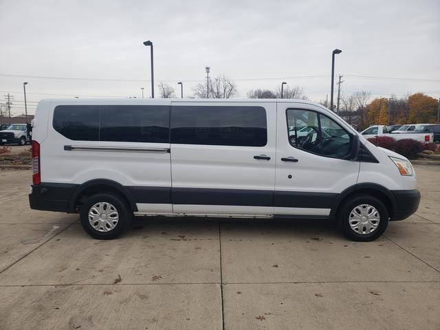 Used 2015 Ford Transit 350 XLT image 4