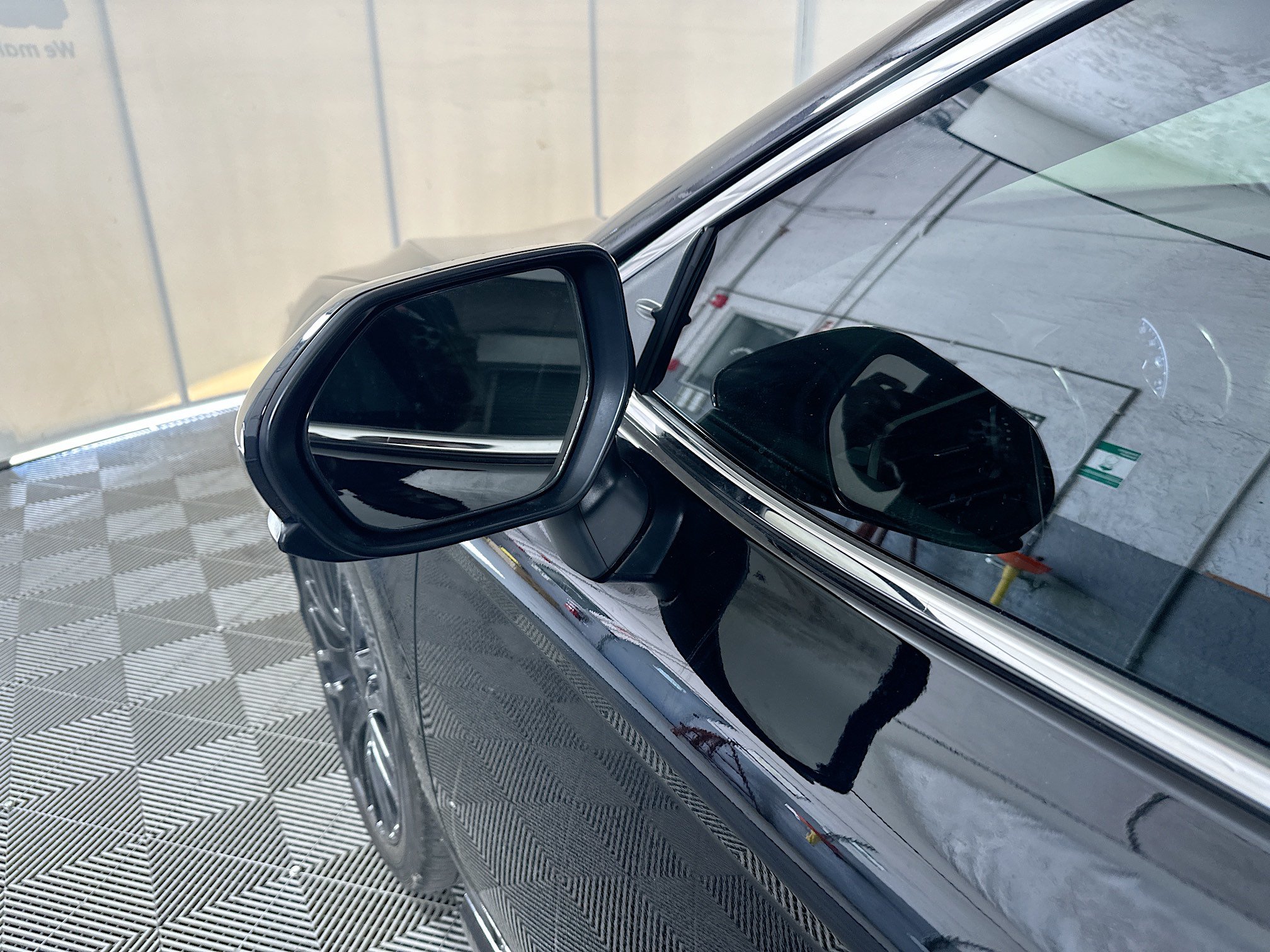 Used 2020 Toyota Camry SE FWD image 10