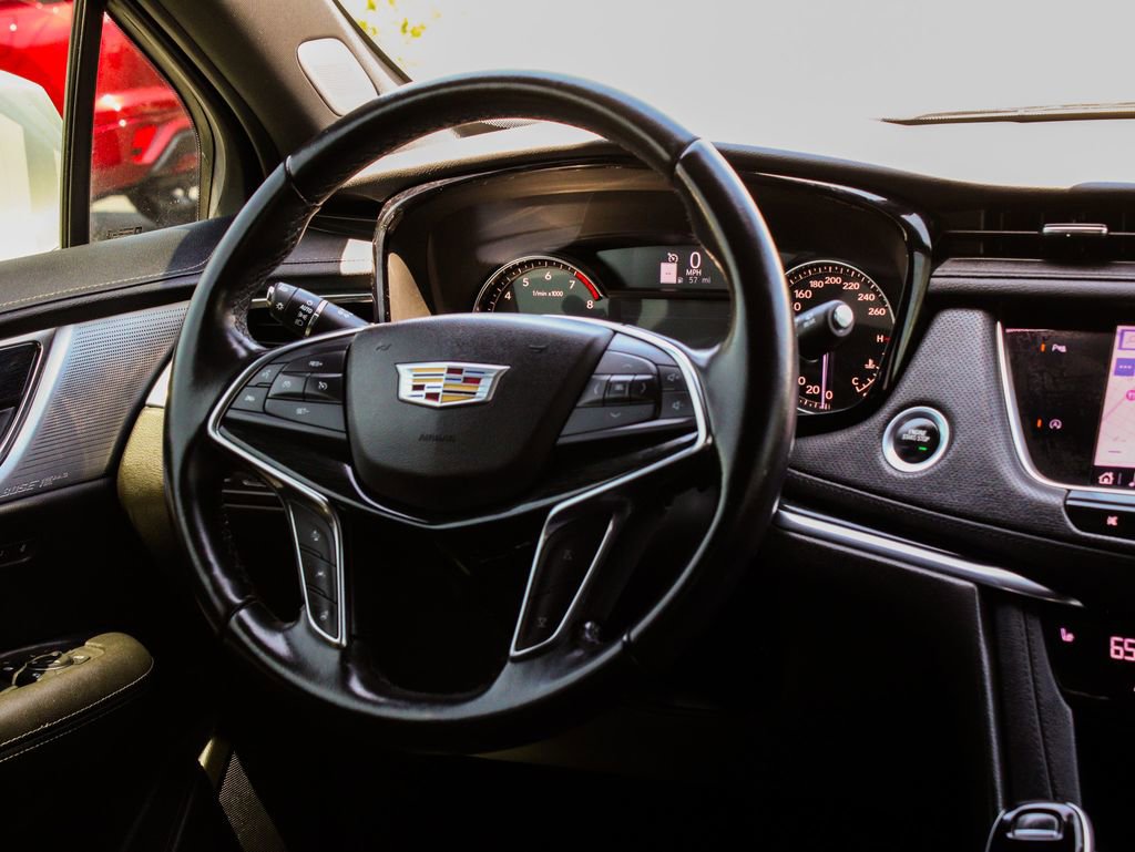 Used 2021 Cadillac XT5 Premium Luxury image 41