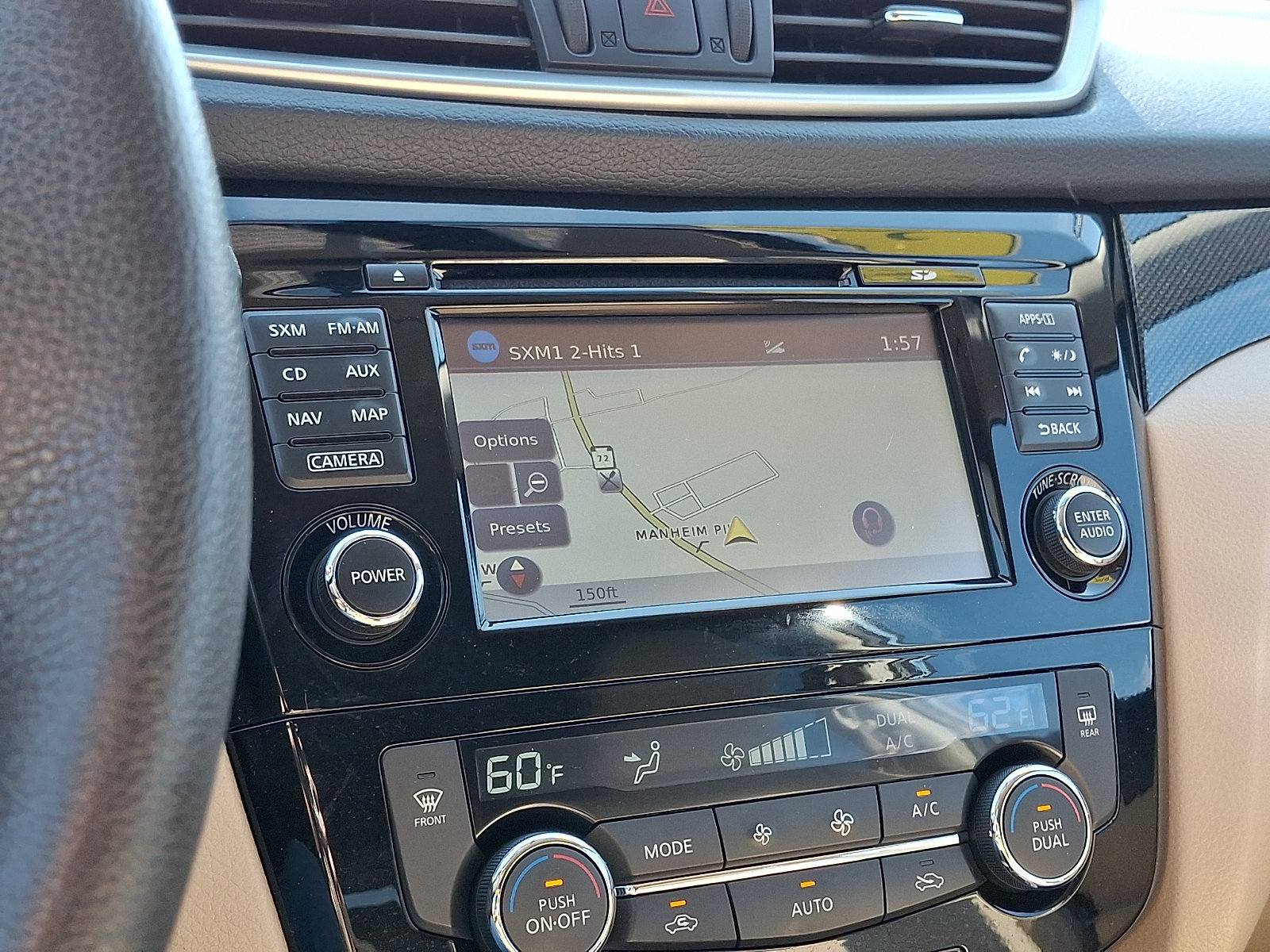 Used 2016 Nissan Rogue SL AWD/4WD image 17