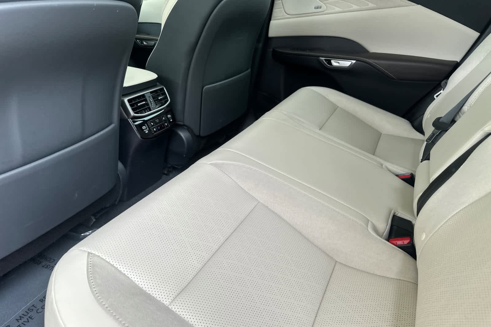 Certified 2025 Lexus RX 350 AWD w/ Convenience Package image 4