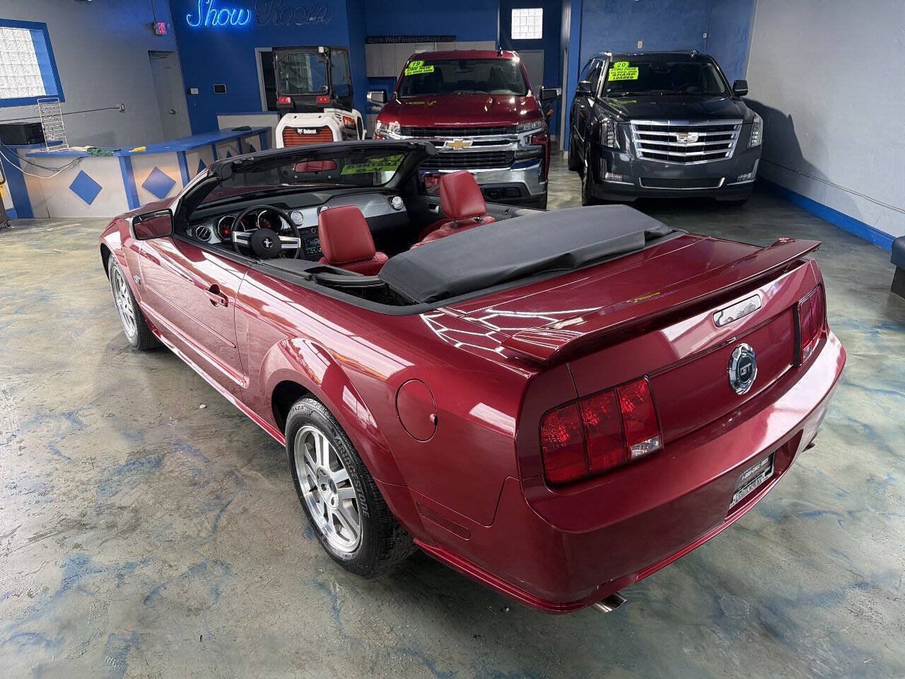 Used 2005 Ford Mustang GT Premium RWD image 27