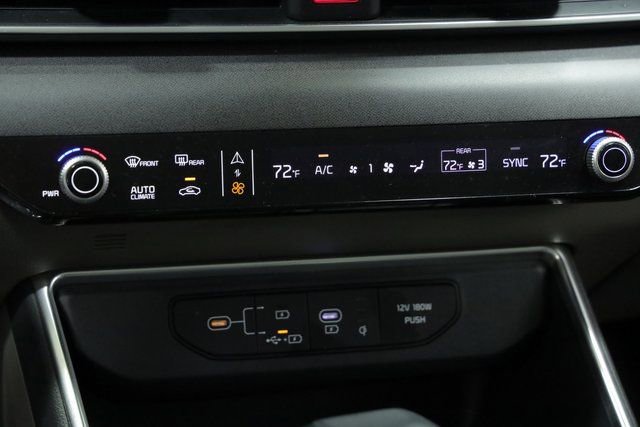 Used 2025 Kia Carnival SX image 19