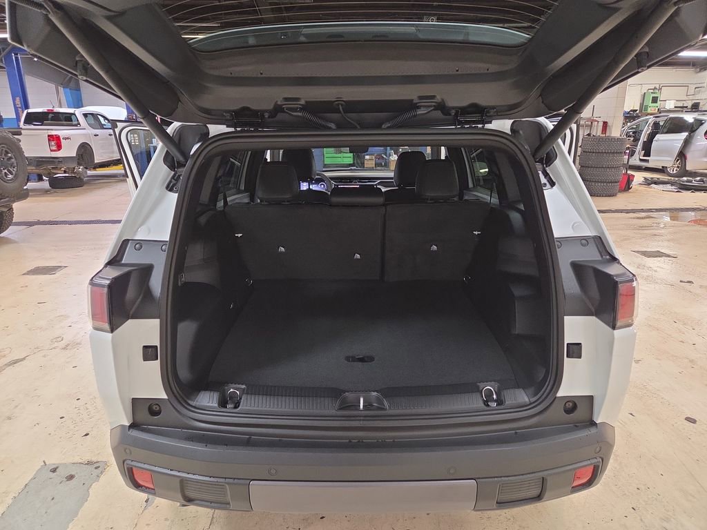 New 2026 Jeep Cherokee Limited image 22