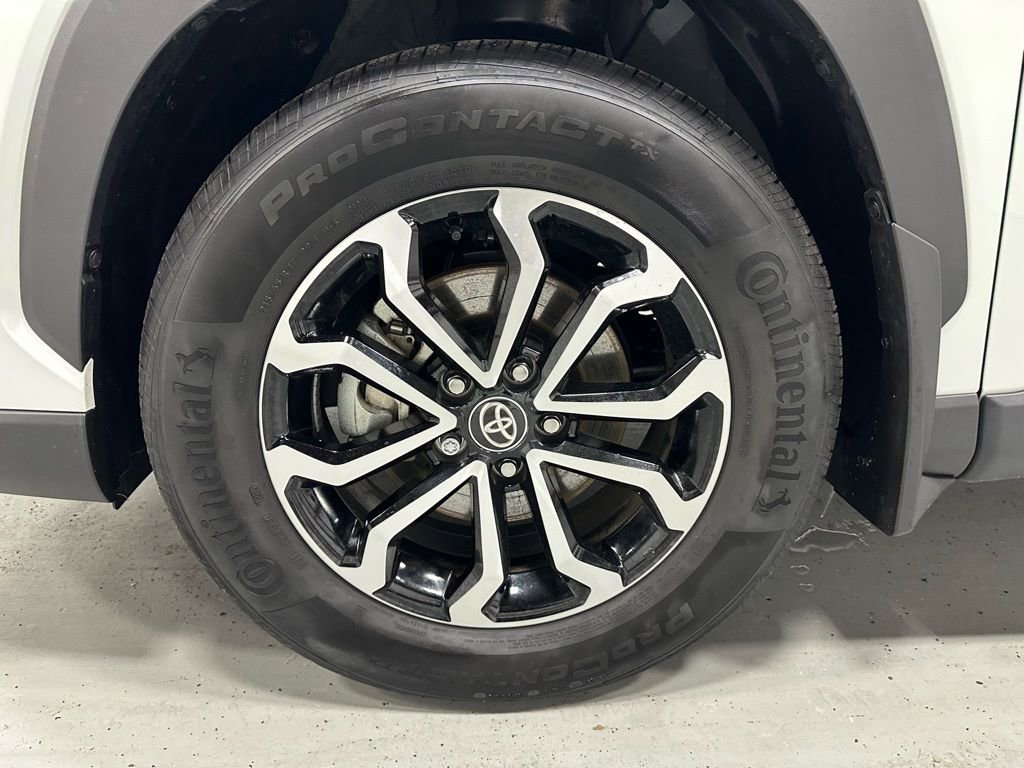 Used 2025 Toyota Corolla Cross AWD Hybrid image 62