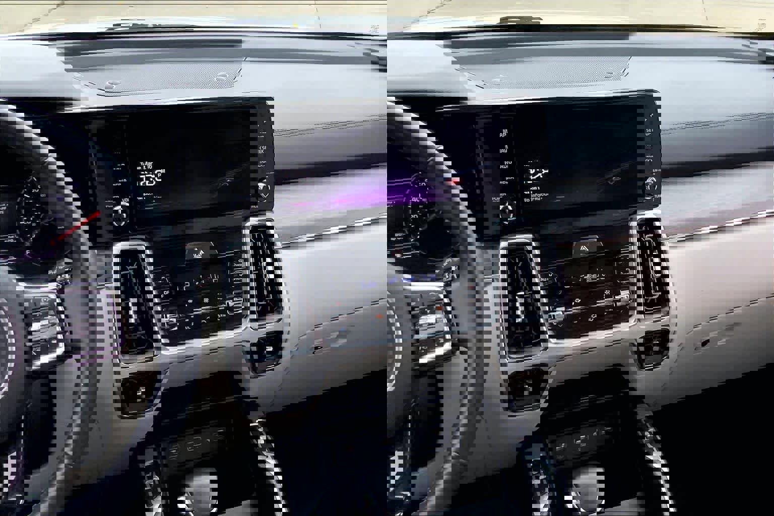 Used 2022 Kia Sorento EX w/ Panoramic Sunroof Package image 7