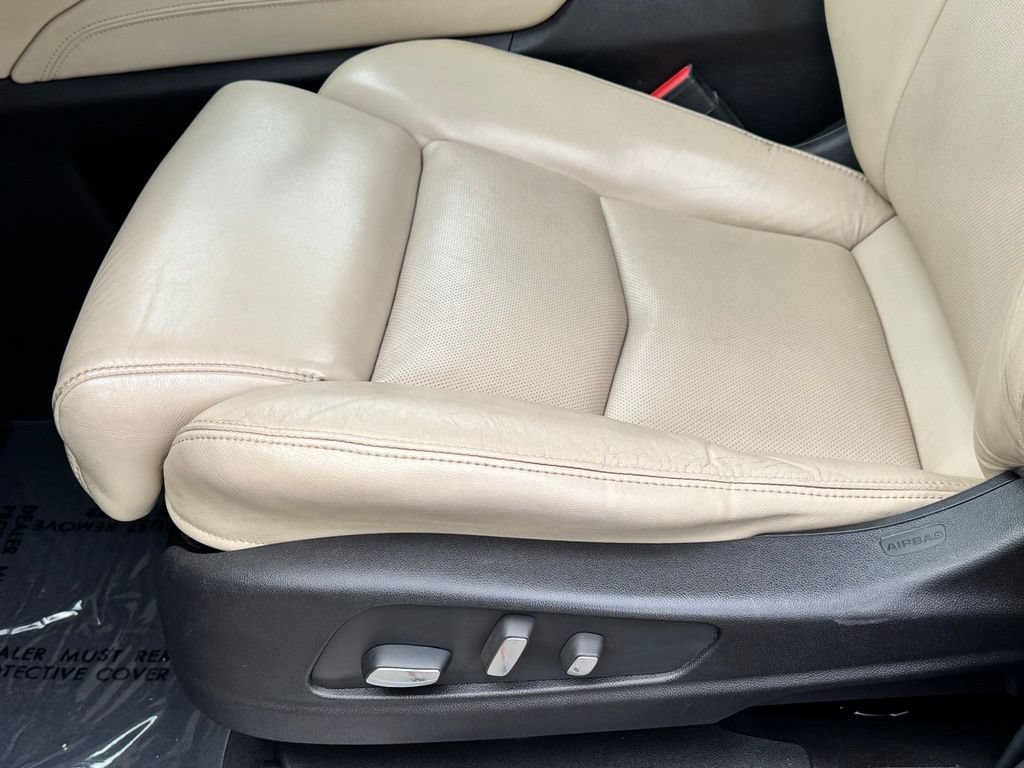 Used 2017 Cadillac XT5 Luxury FWD image 28