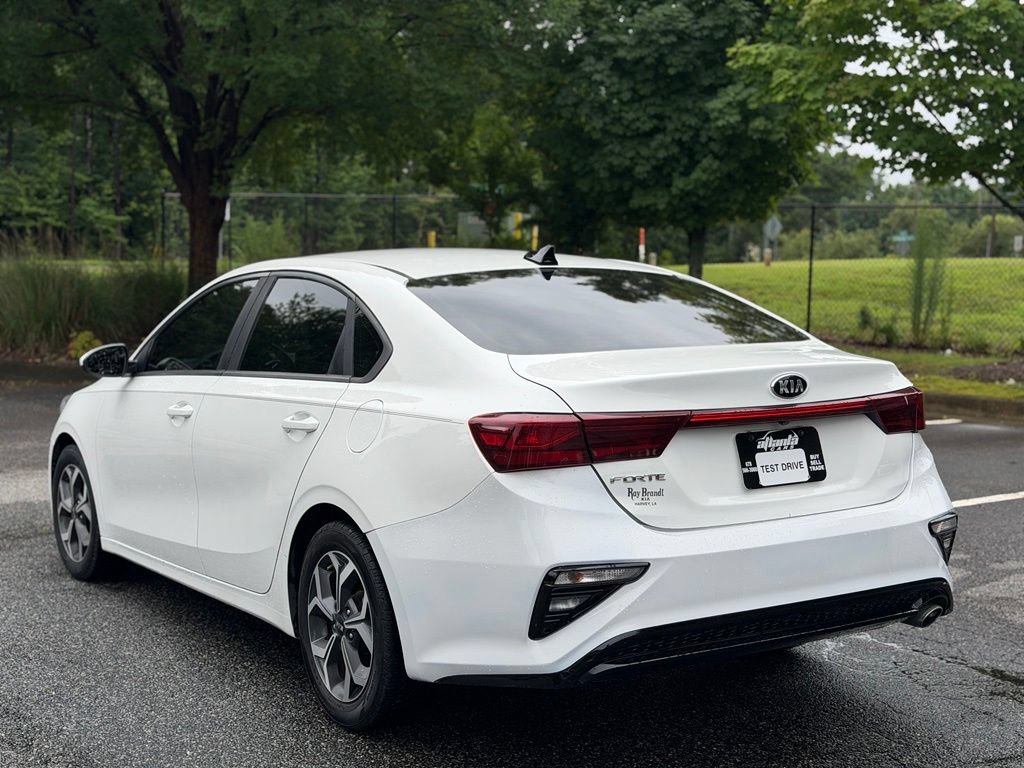 Used 2019 Kia Forte LXS FWD image 3