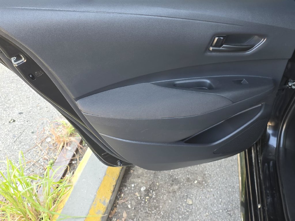 Used 2025 Toyota Corolla LE FWD image 26