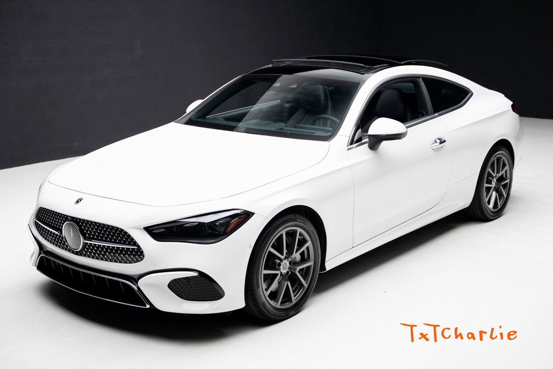 Used 2024 Mercedes-Benz CLE 300 4MATIC Coupe image 1