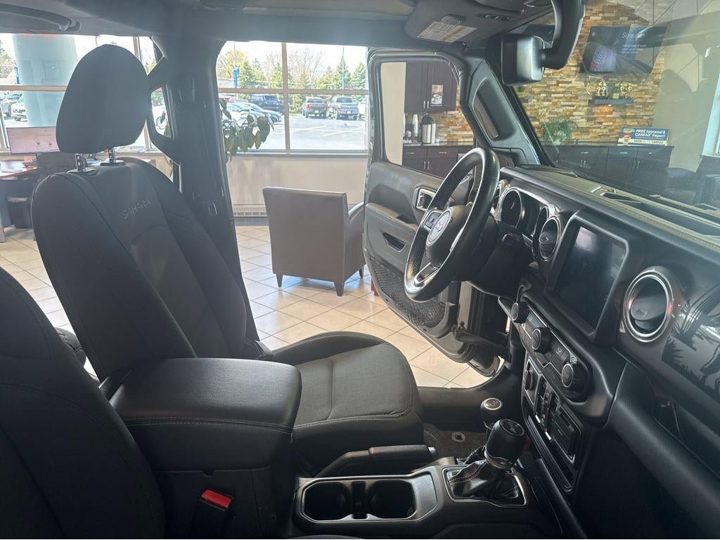 Used 2021 Jeep Wrangler Unlimited Sahara w/ Uconnect 4C Nav & Sound Group AWD/4WD image 28