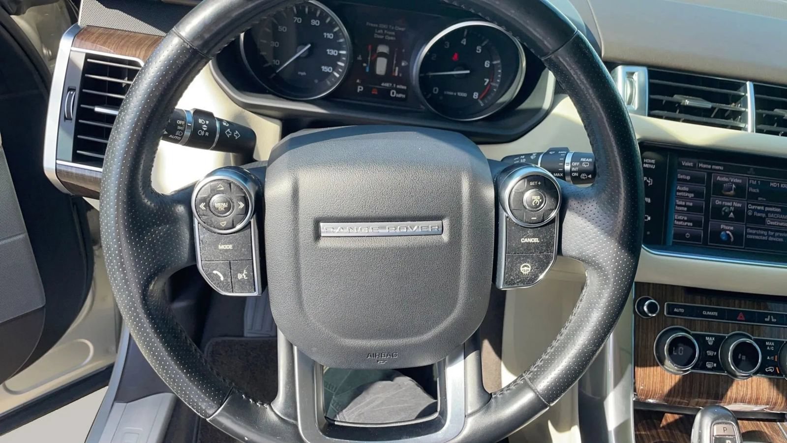 Used 2014 Land Rover Range Rover Sport HSE AWD/4WD image 11