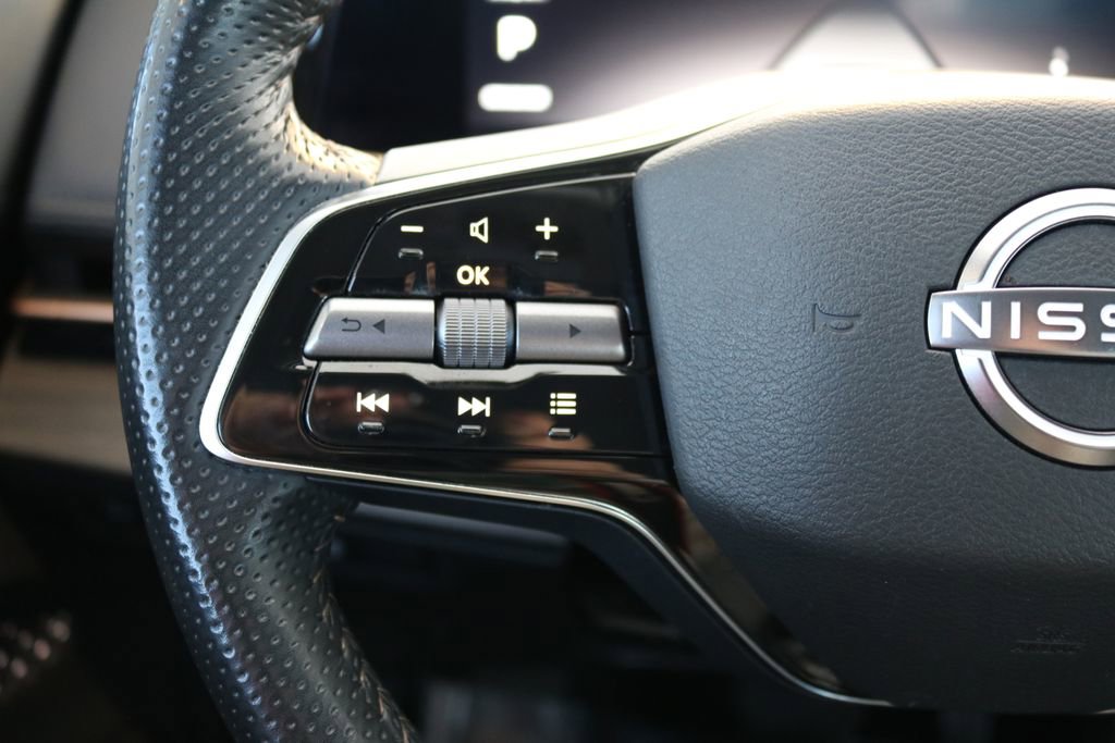 Used 2023 Nissan Ariya AWD image 45