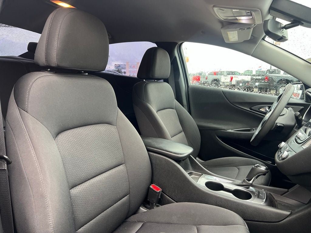 Used 2020 Chevrolet Malibu LS FWD image 15