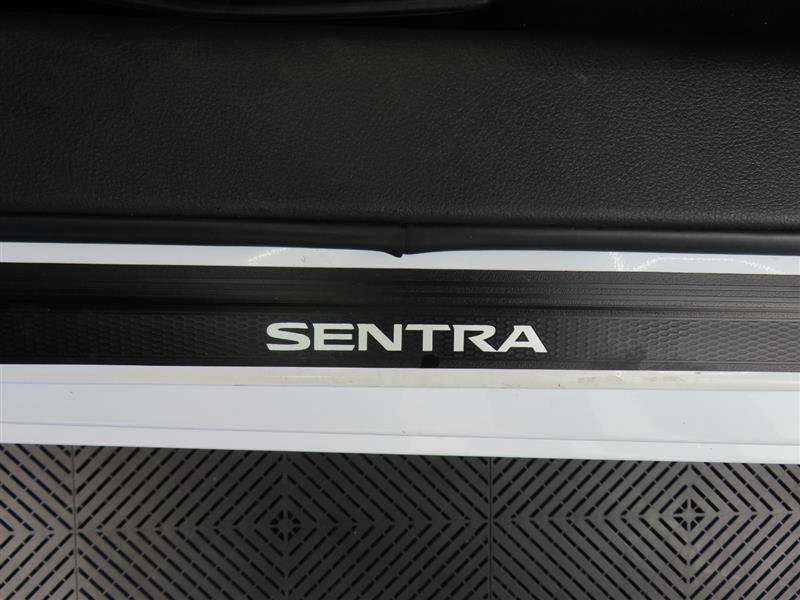 Used 2025 Nissan Sentra SV FWD image 17