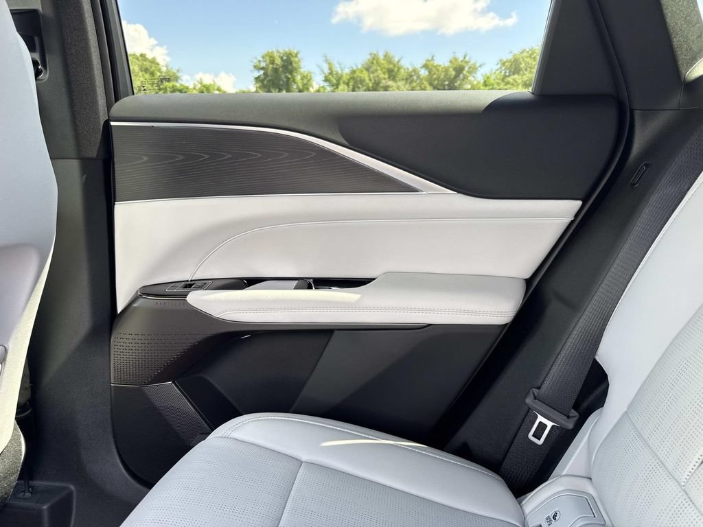 New 2026 Cadillac Lyriq Luxury RWD image 15