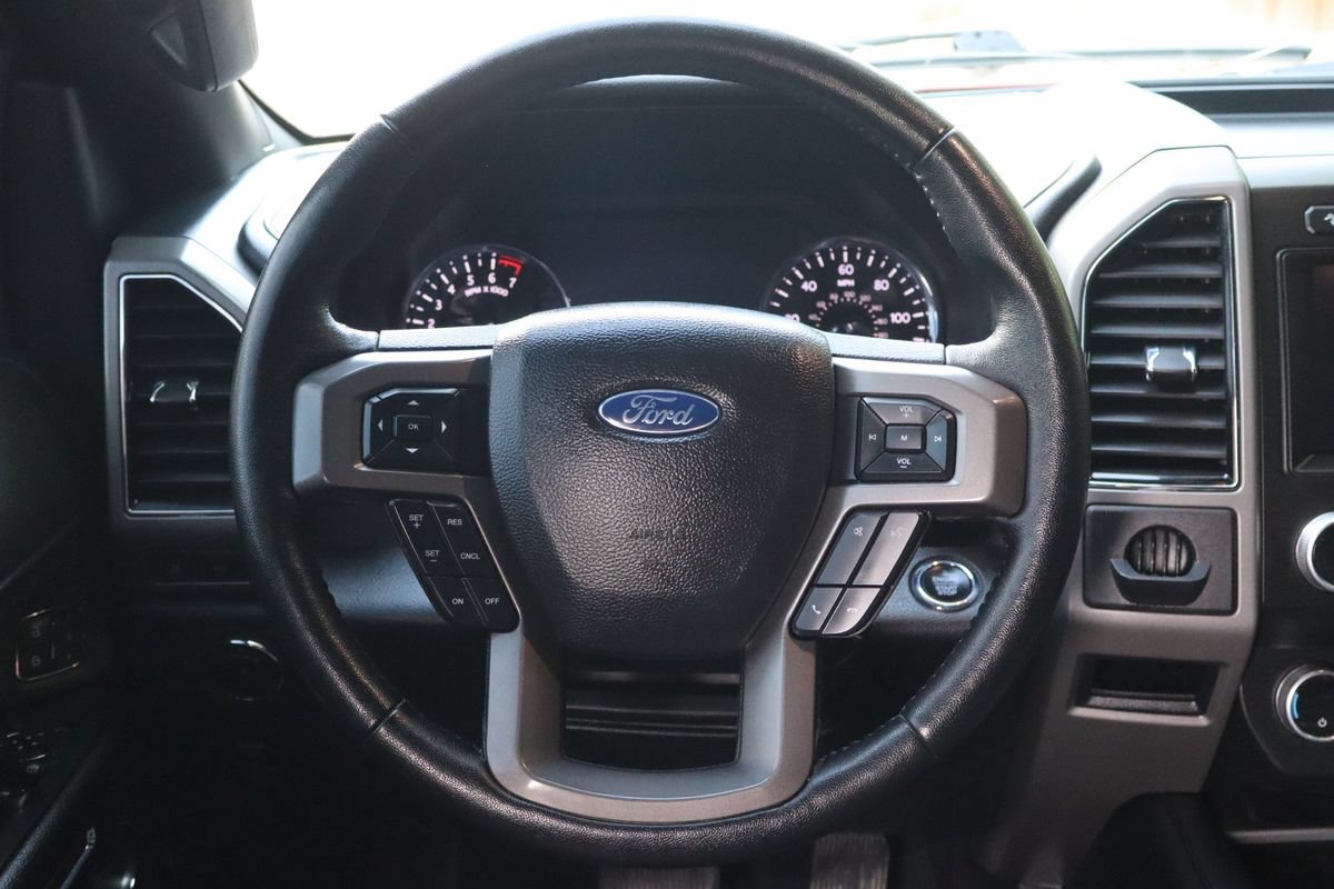 Used 2020 Ford Expedition Max XLT w/ Equipment Group 202A AWD/4WD image 18