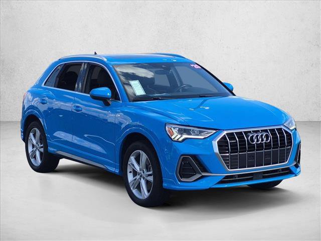 Used 2020 Audi Q3 2.0T Premium Plus w/ Premium Plus Package AWD/4WD video 3