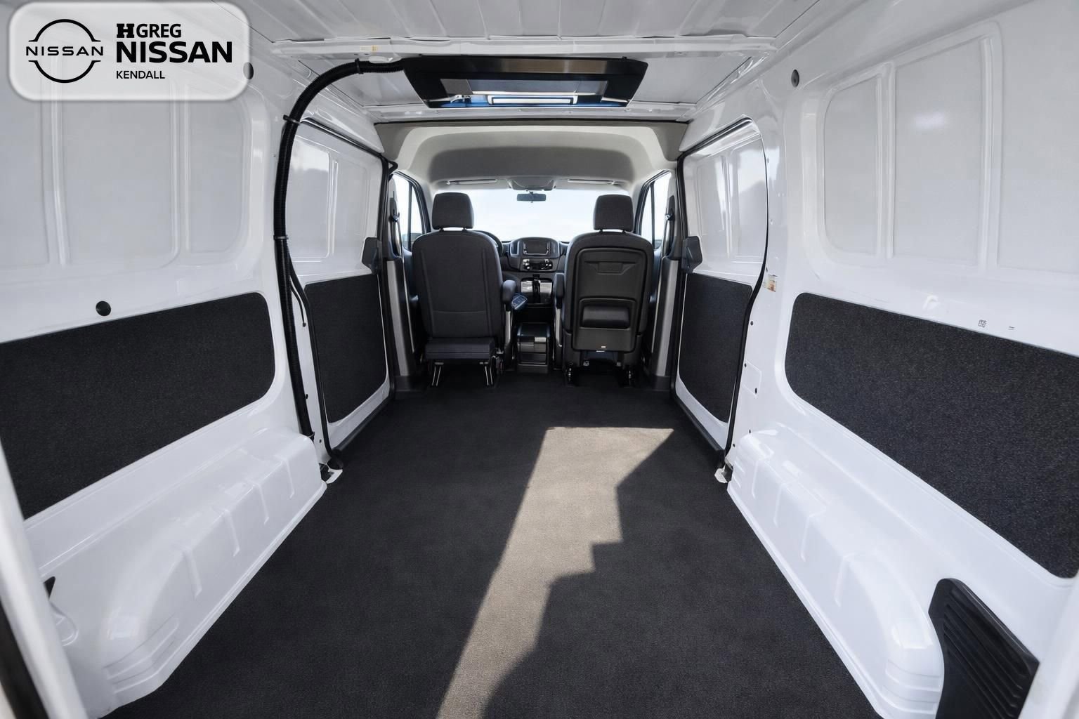 Used 2018 Nissan NV200 S FWD image 12