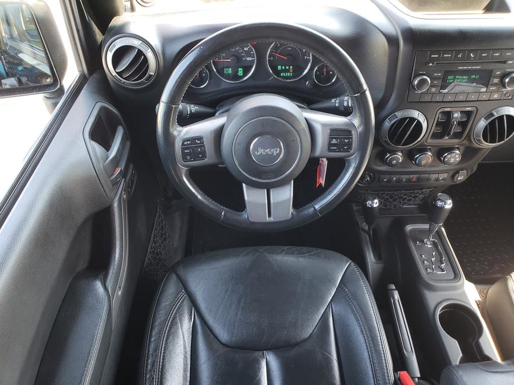 Used 2013 Jeep Wrangler Unlimited Sahara AWD/4WD image 14
