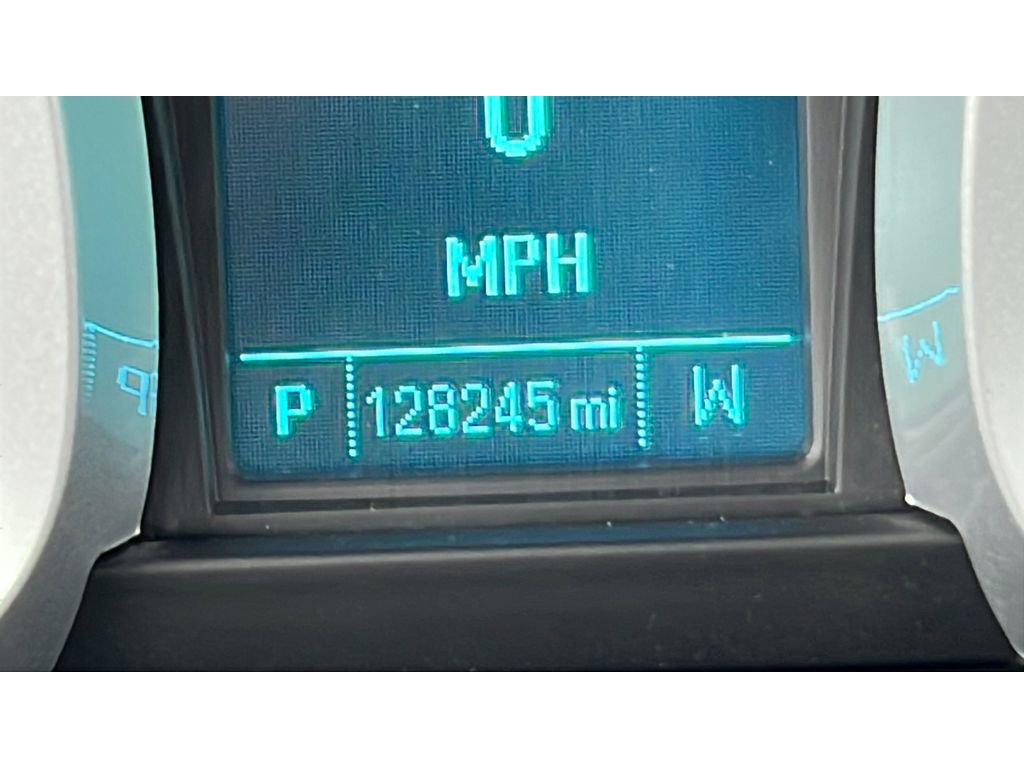 Used 2017 Chevrolet Equinox Premier w/ Enhanced Convenience Package AWD/4WD image 16