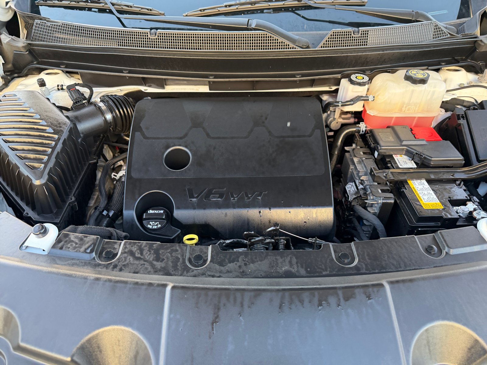 Used 2022 Chevrolet Traverse LT FWD image 32