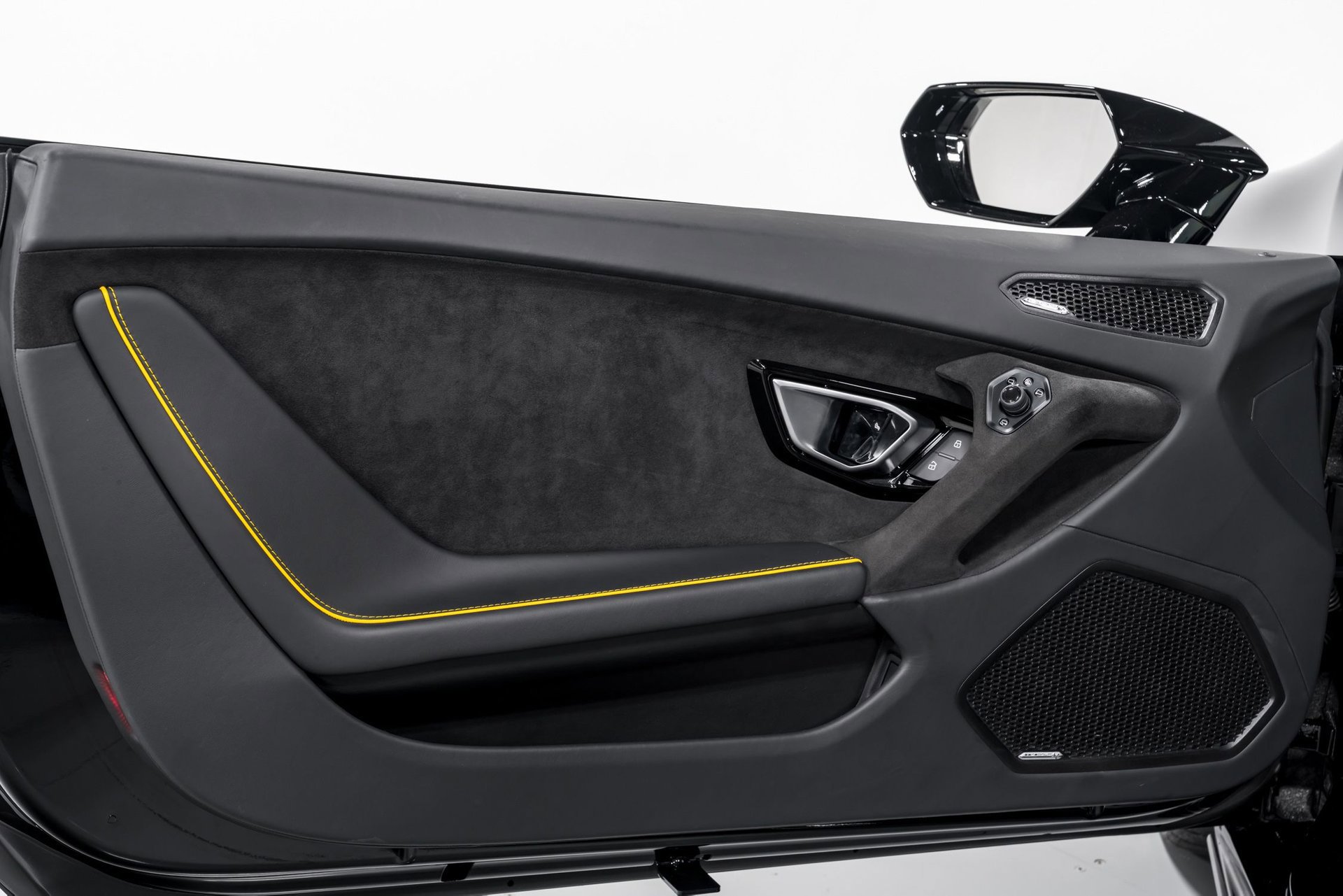 Used 2023 Lamborghini Huracan Tecnica image 9