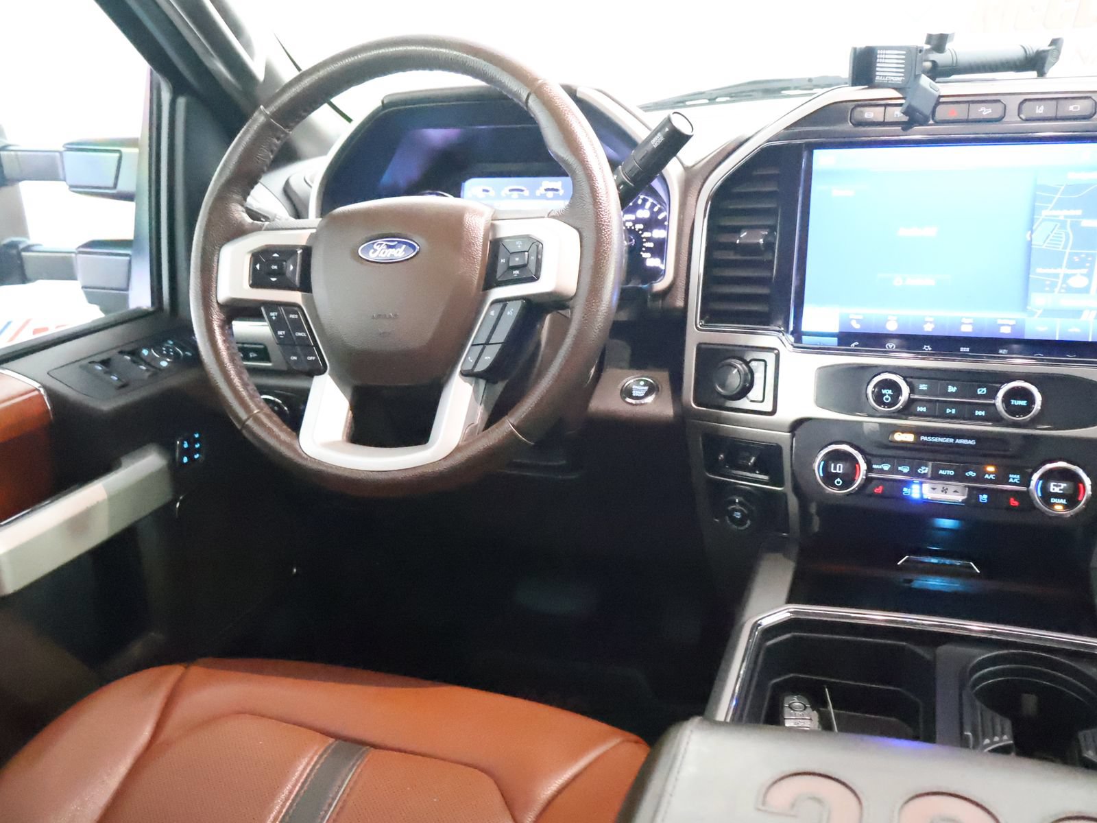 Used 2022 Ford F350 King Ranch w/ King Ranch Ultimate Package AWD/4WD image 34