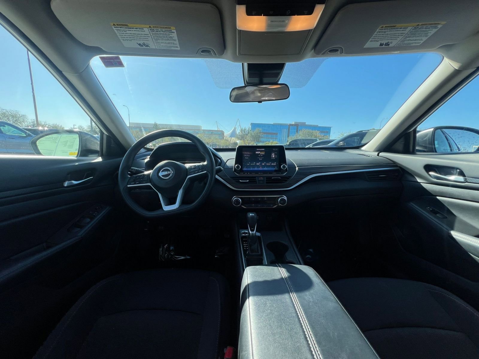 Used 2025 Nissan Altima 2.5 SV image 33