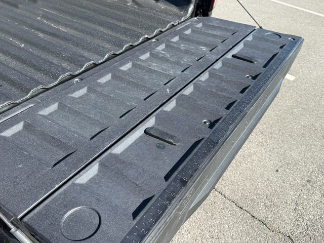 Used 2024 Chevrolet Colorado ZR2 w/ ZR2 Convenience Package III image 38