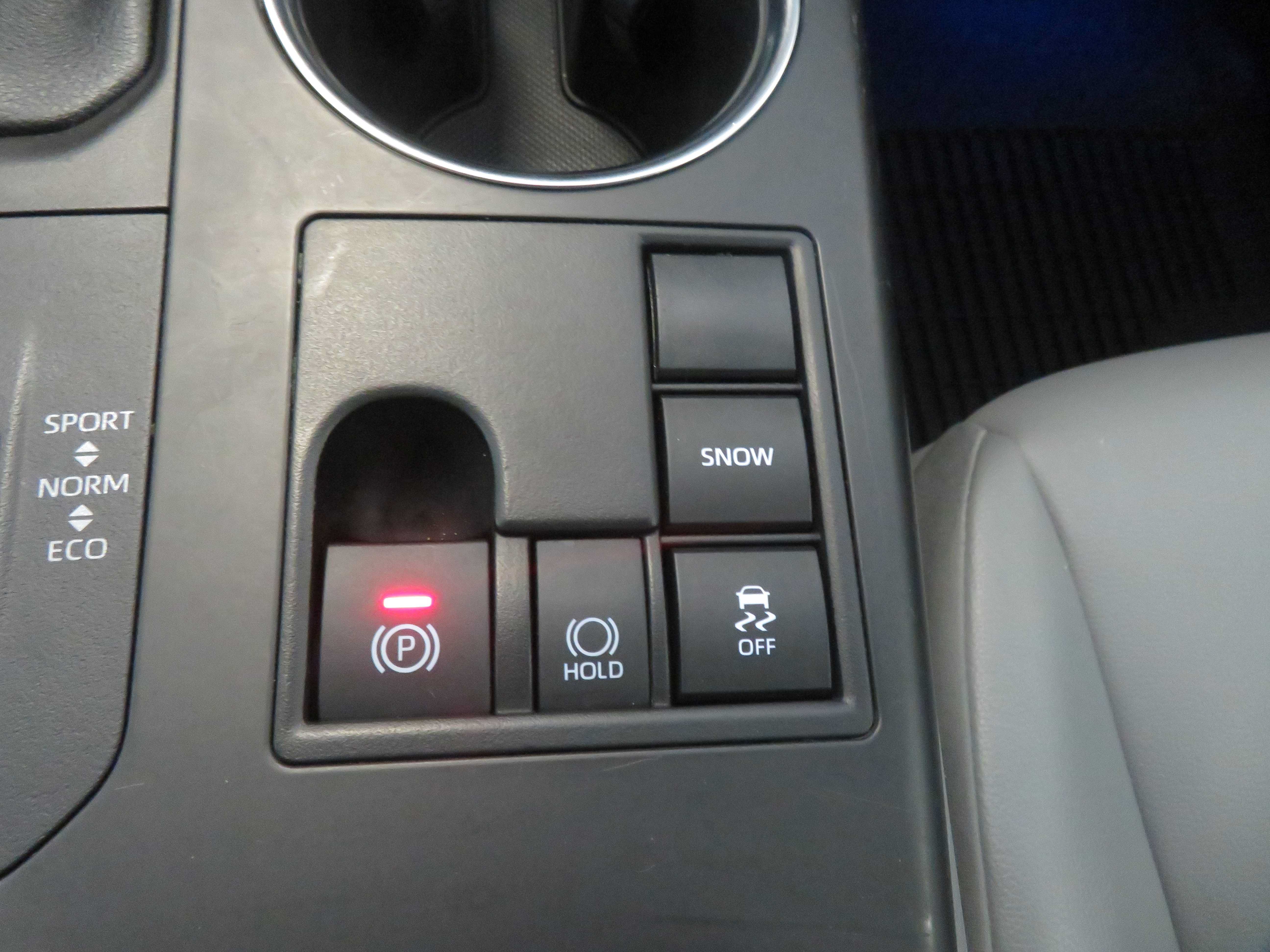 Used 2023 Toyota Highlander XLE FWD image 48