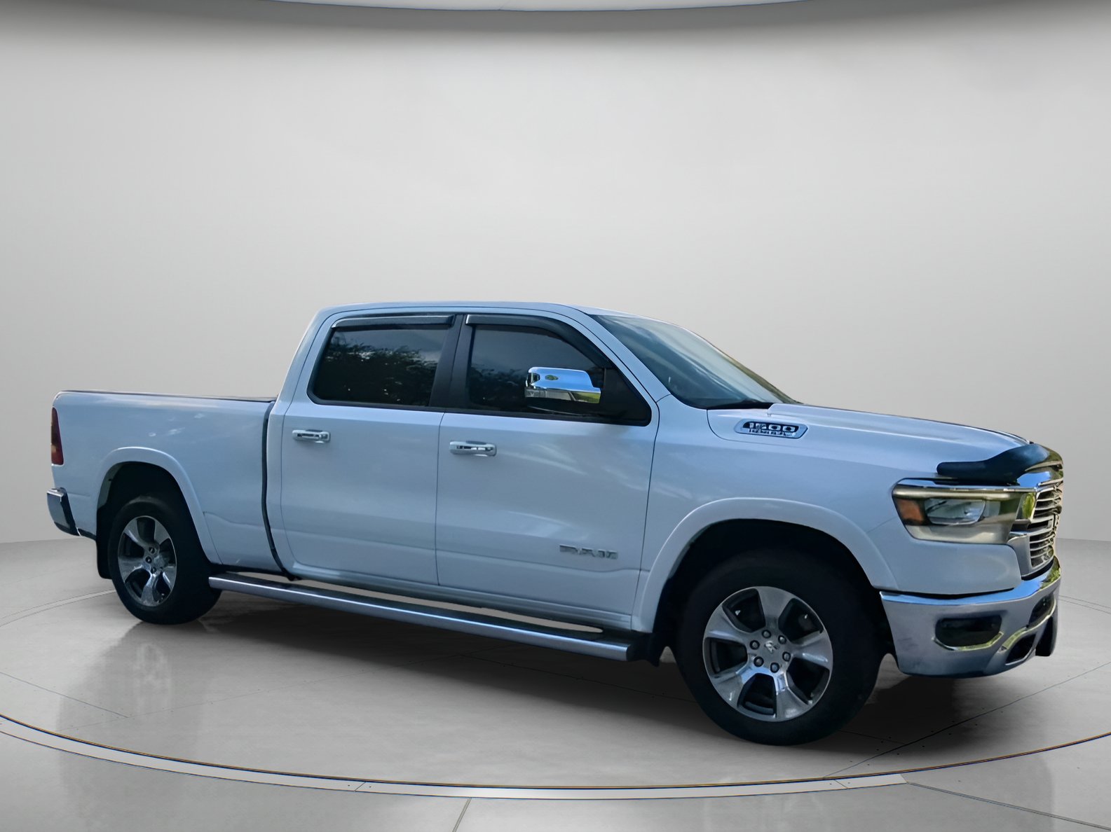 Used 2019 RAM 1500 Laramie AWD/4WD image 36