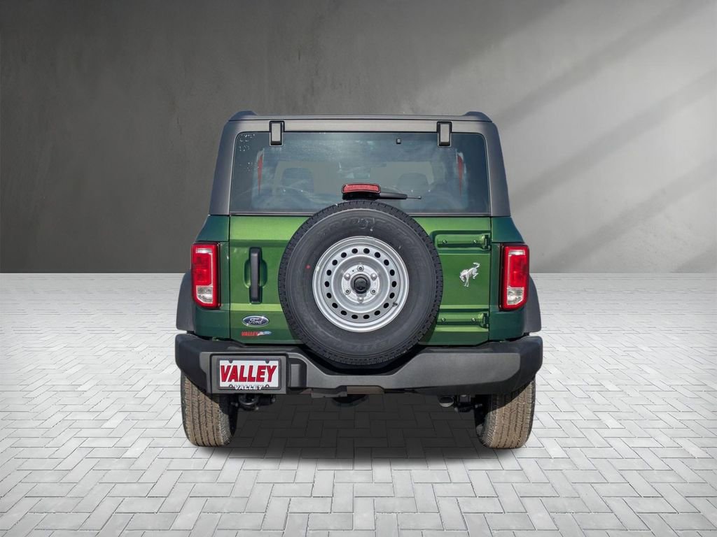 New 2025 Ford Bronco 4-Door image 6