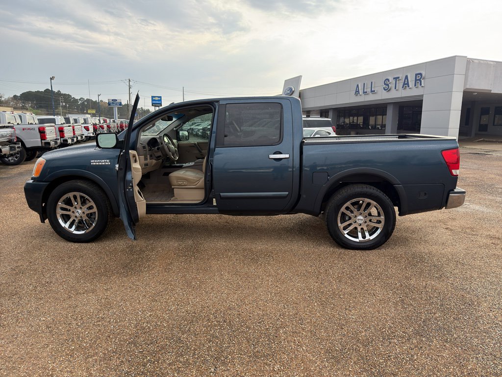 Used 2014 Nissan Titan SL w/ SL Heavy Metal Package image 23