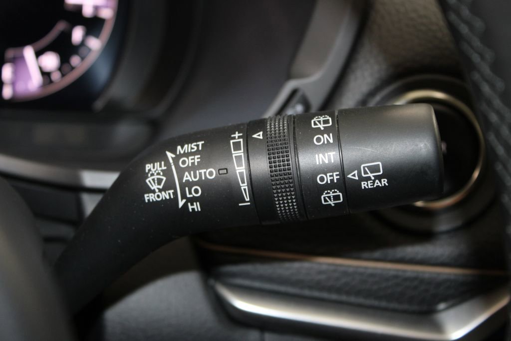 Used 2025 MAZDA CX-70 Plug-In Hybrid w/ Premium Pkg image 38