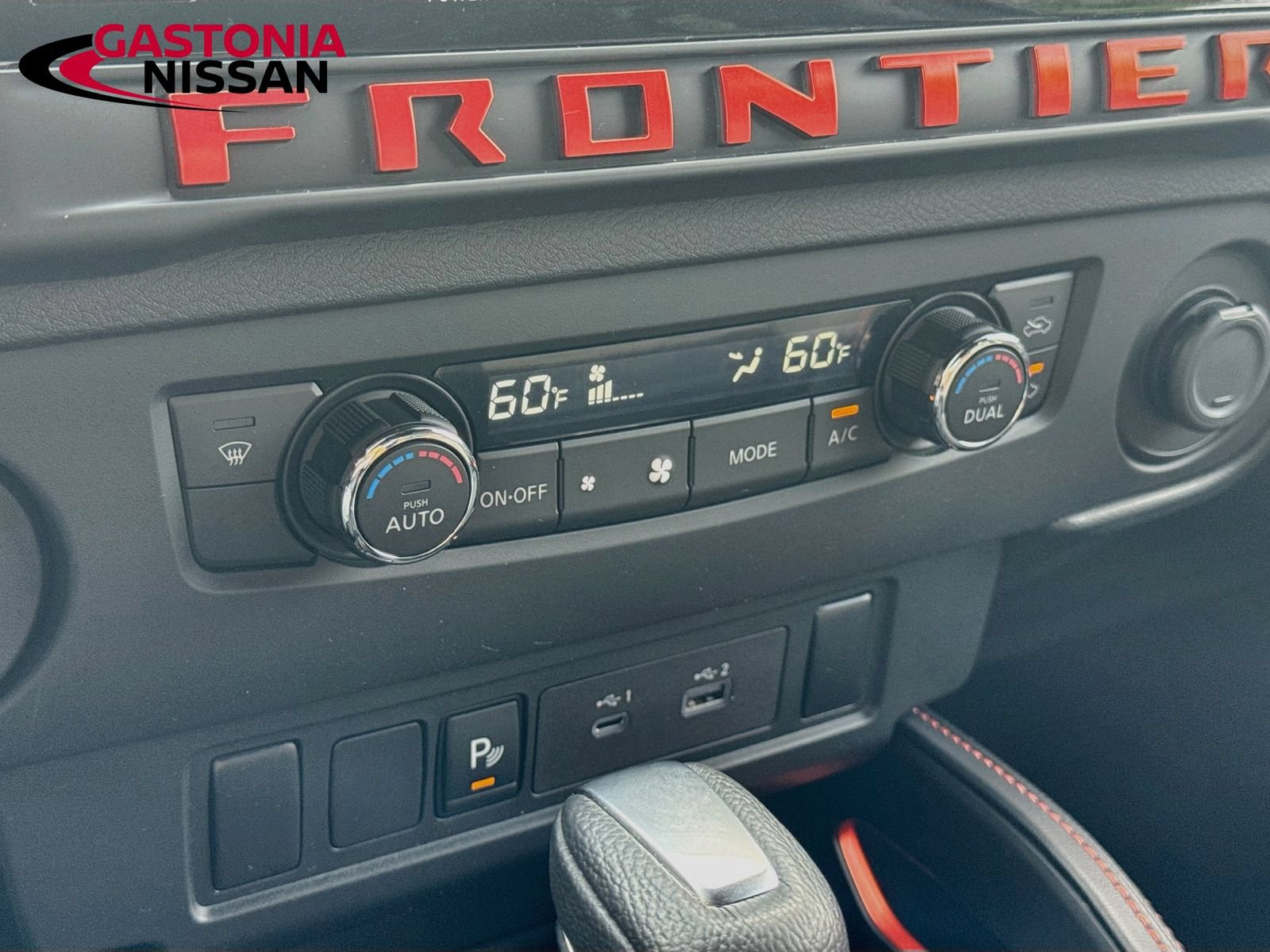 Used 2025 Nissan Frontier Pro-X RWD image 19