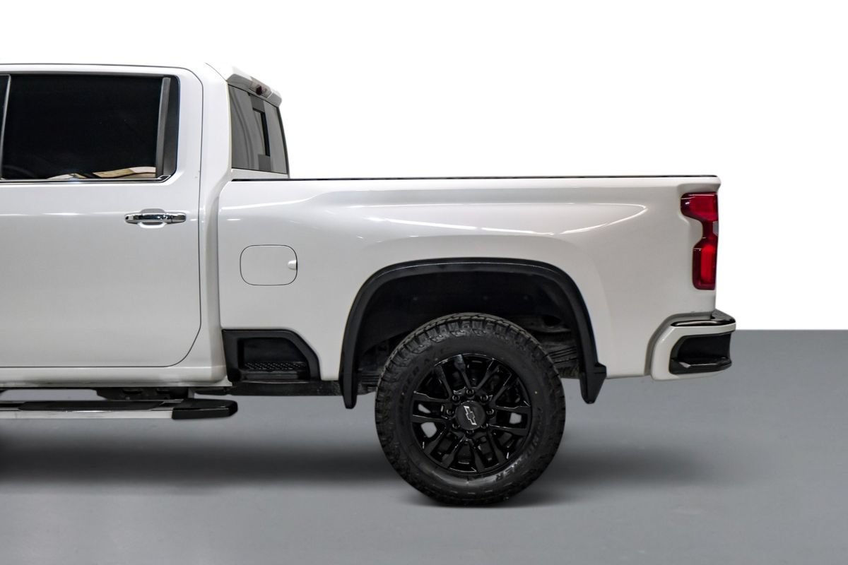 Used 2022 Chevrolet Silverado 2500 LTZ w/ LTZ Convenience Package AWD/4WD image 11