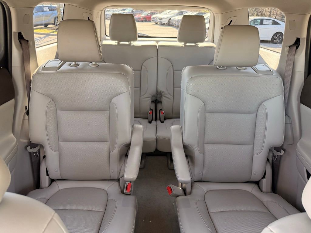 Used 2018 GMC Acadia SLT image 38