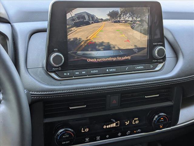 Certified 2025 Nissan Rogue SV image 14