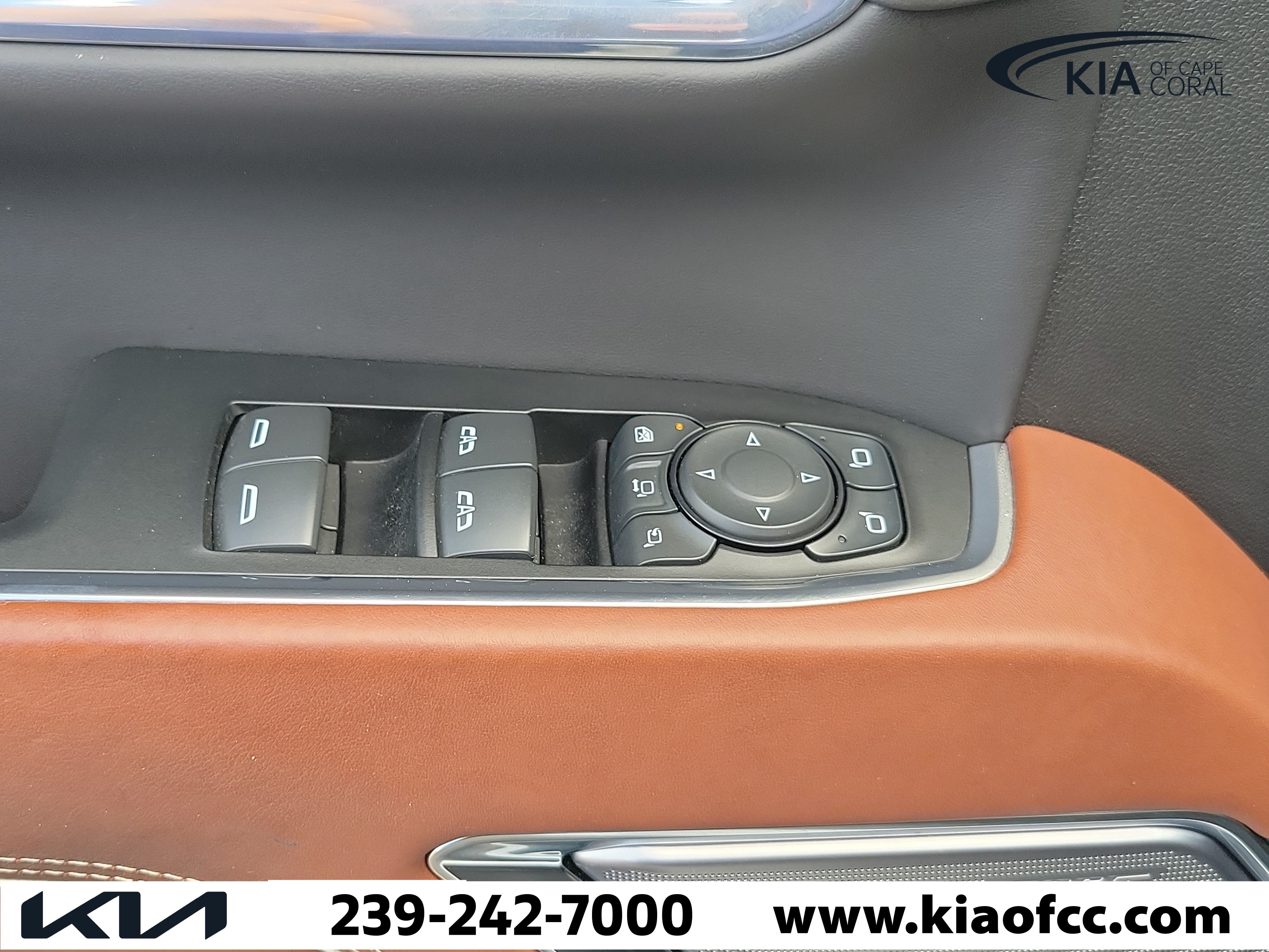 Used 2024 GMC Sierra 3500 Denali Ultimate AWD/4WD image 23