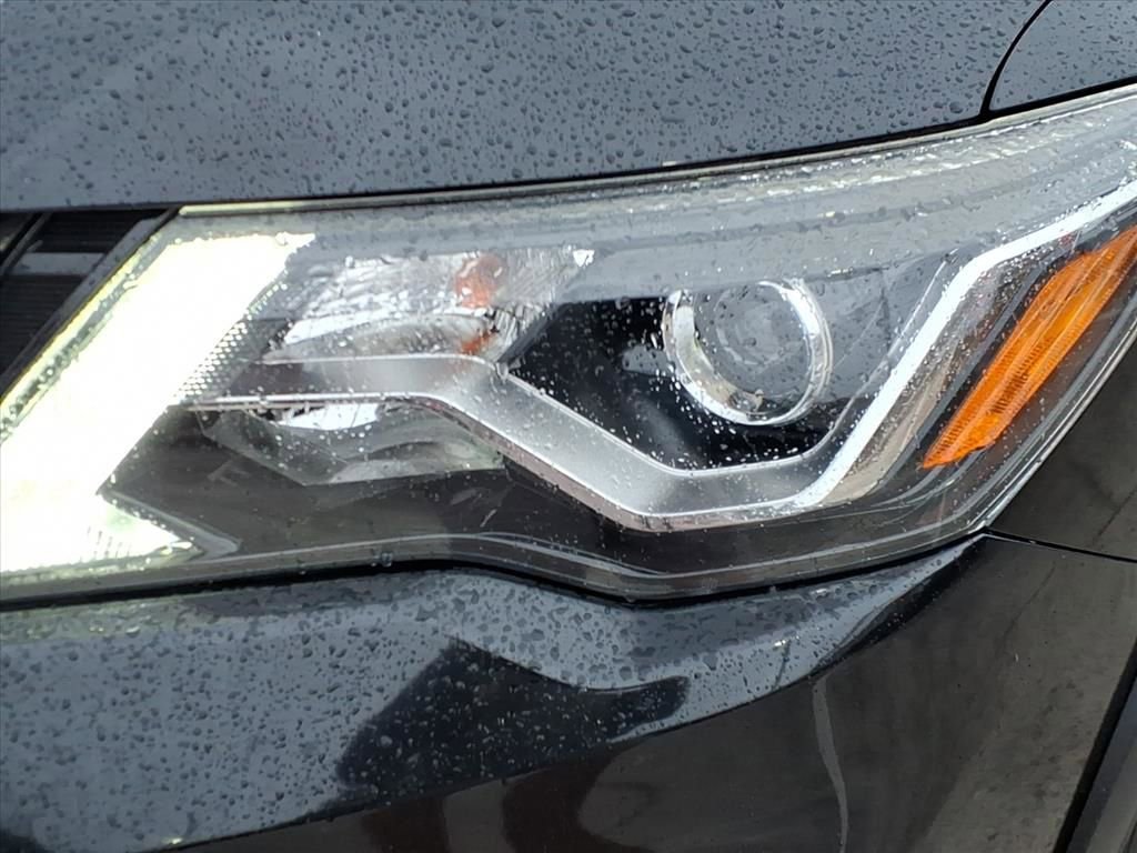 Used 2020 Nissan Pathfinder SL FWD image 11