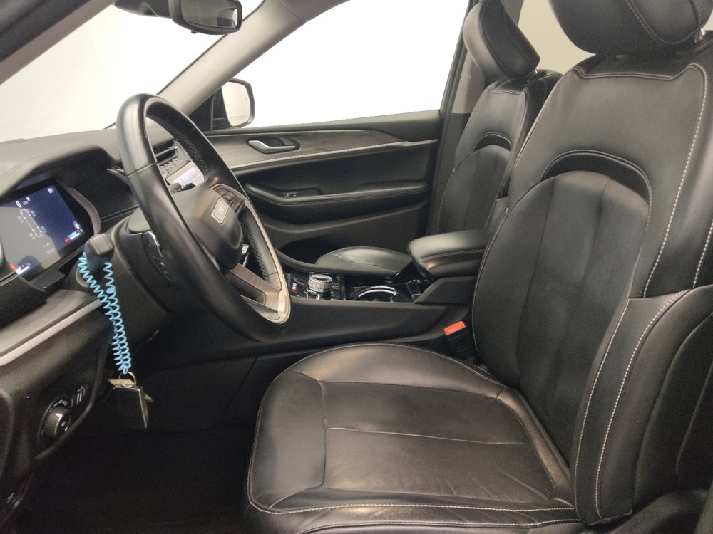Used 2022 Jeep Grand Cherokee Limited AWD/4WD image 17